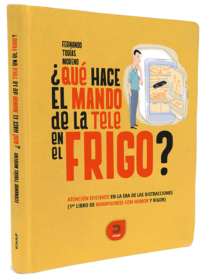 ¿Qué hace el mando de la tele en el frigo?